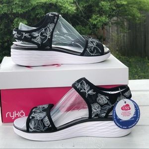 Ryka Womens Black & Gray Nora Sandal Shoes Size 8W